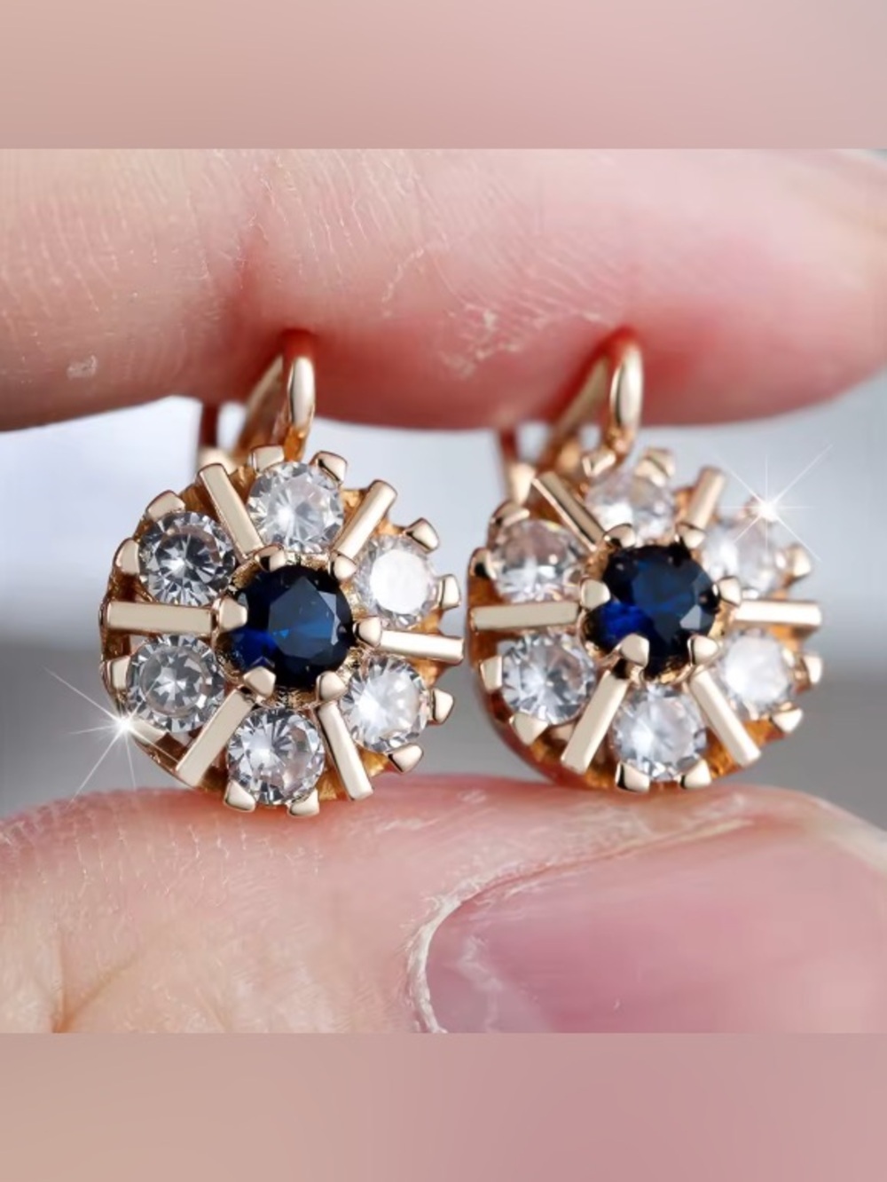 Fashion Blue Cristal White Zircon Flower Hoop Earrings.